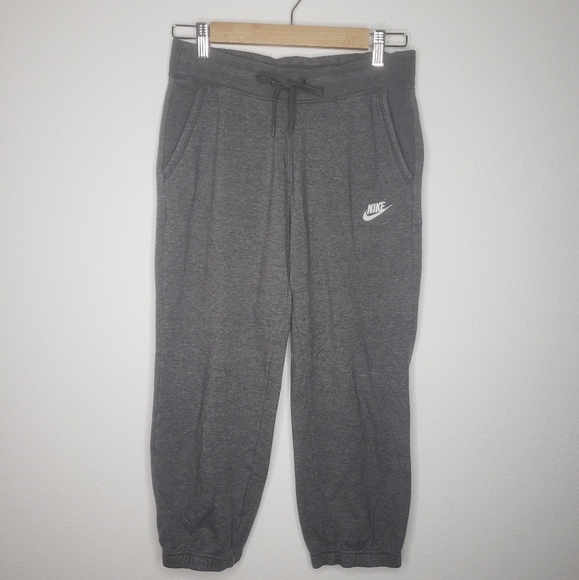 nike capri joggers